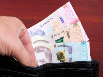 Виплати для ВПО: чи чекати українцям на зміни з 1 липня