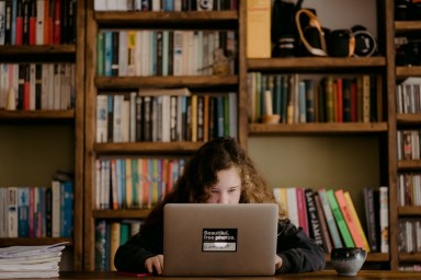 У рамках соціального проєкту «Scholarship від Freelancehunt» оголошено конкурс для молоді